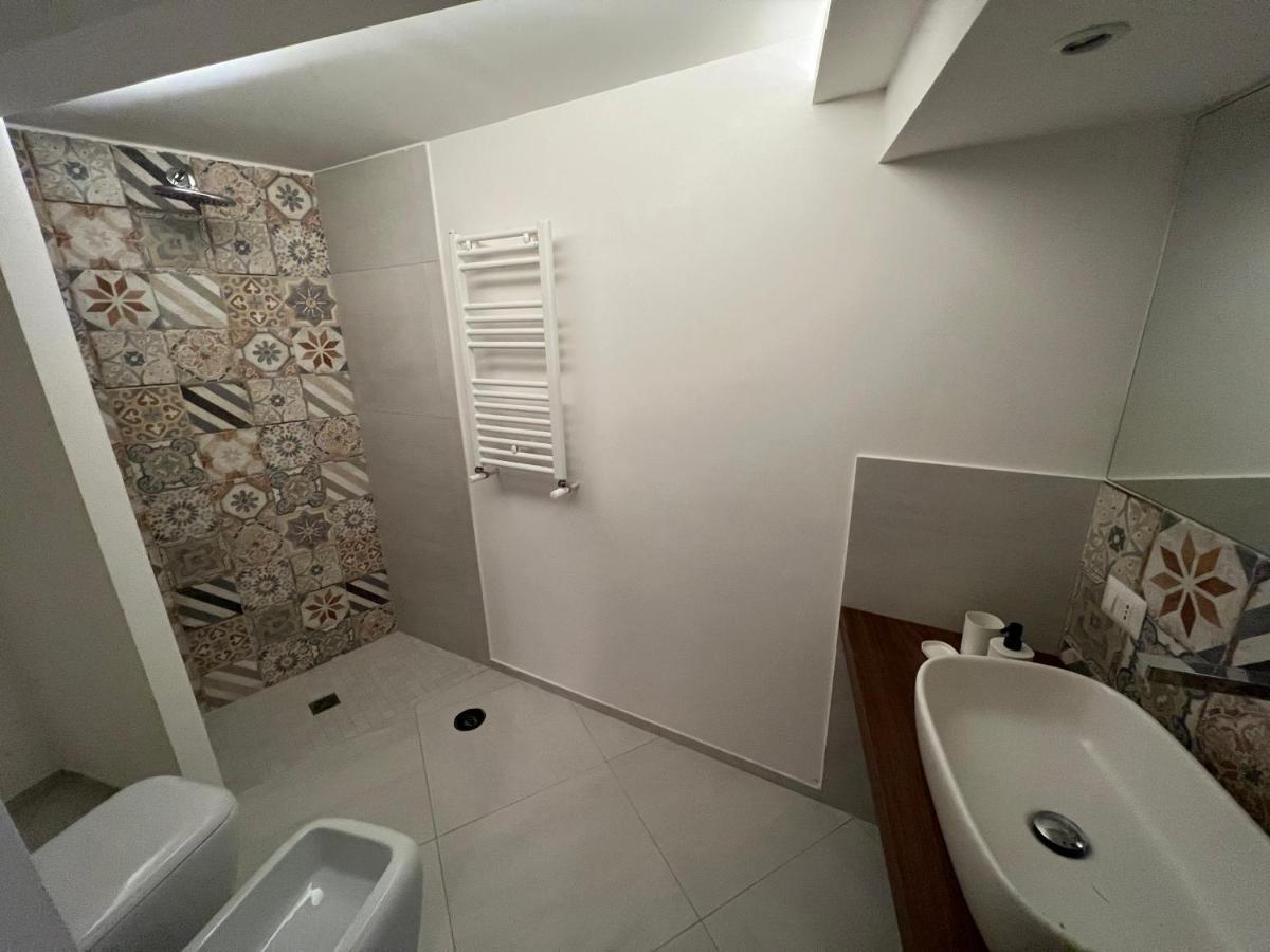 Alloggio Incantevole A Napoli : Maison Mj Bagian luar foto